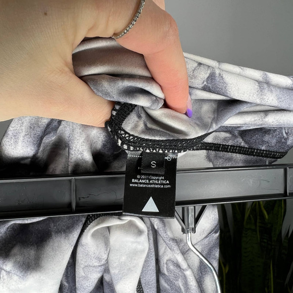 Balance Athletica High Rise Tie Dye Leggings Small - Picture 3 of 4